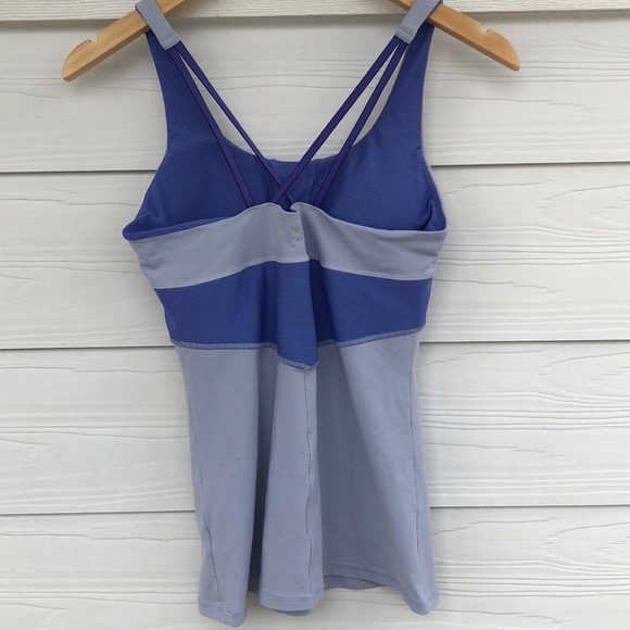 ‼️4 Items/ $10‼️ Athleta | Strappy Back Exercise Tank w/ Built in Bra - Picture 4 of 5